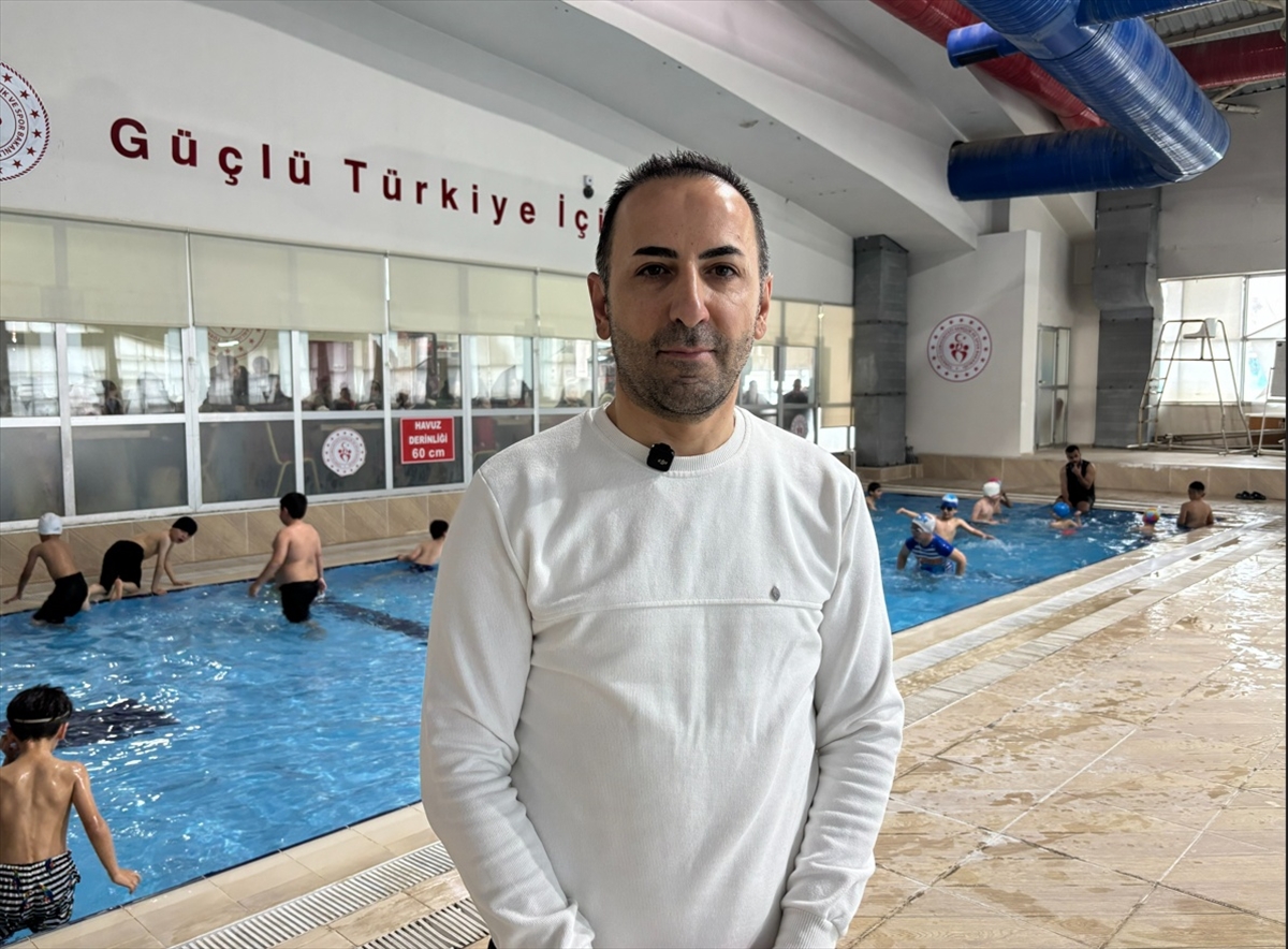 Hakkari'de 8 yılda 32 bin öğrenciye yüzme eğitimi verildi