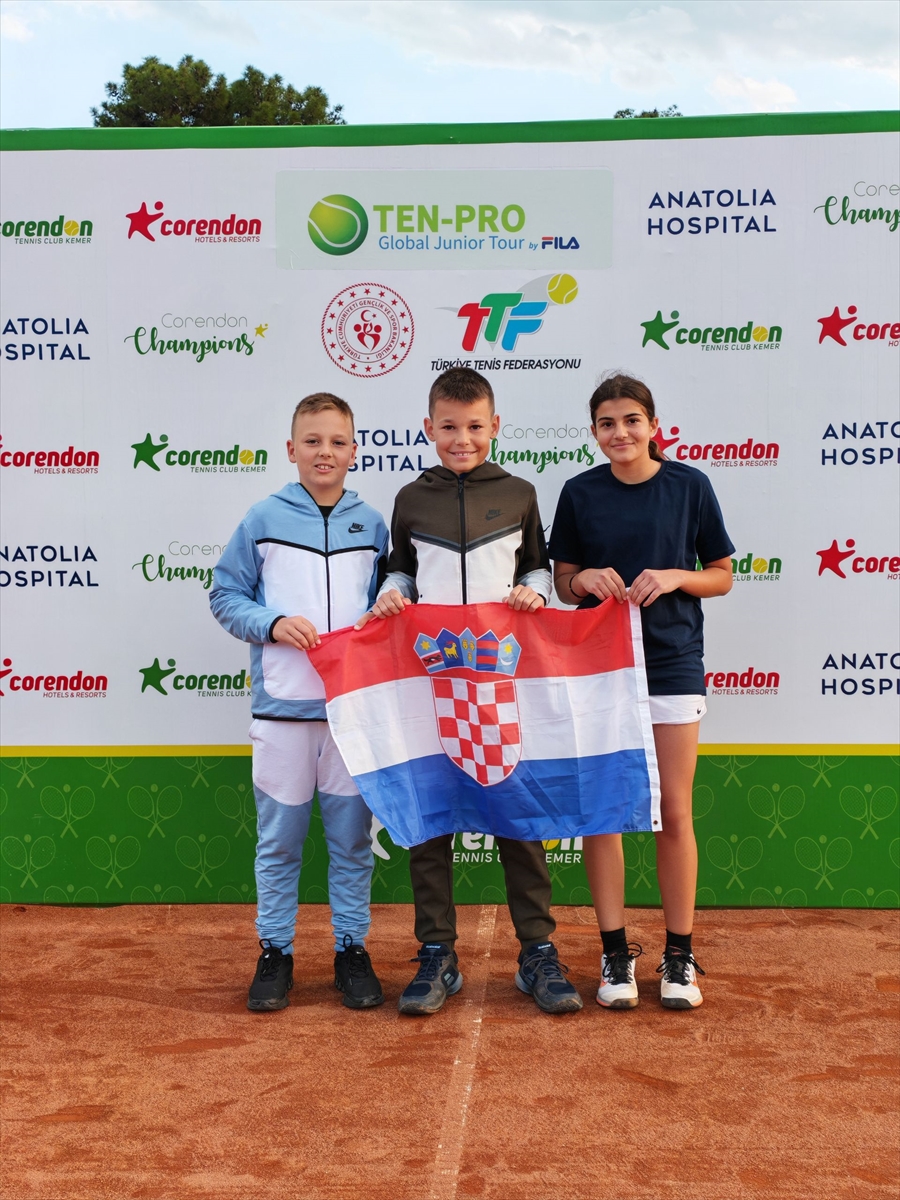 Corendon Tennis Club Kemer geleceğin tenisçilerine ev sahipliği yapıyor