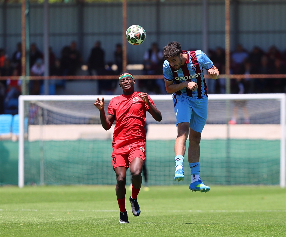 Trabzonspor, 19 Yaş Altı PAF Ligi'nde şampiyon oldu